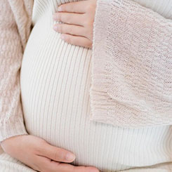 她透露，S🇦🇱代孕机构在哪里paceX本🔨代孕机构在哪里身盈利强❣劲，现金流充🍬